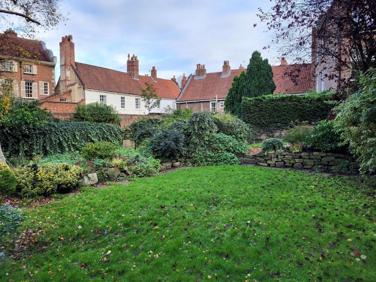 Ferienwohnung York Minster Garden Exterior foto